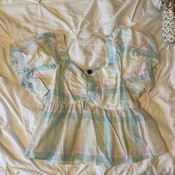 old navy puff sleeve blouse - Picture 2 of 4